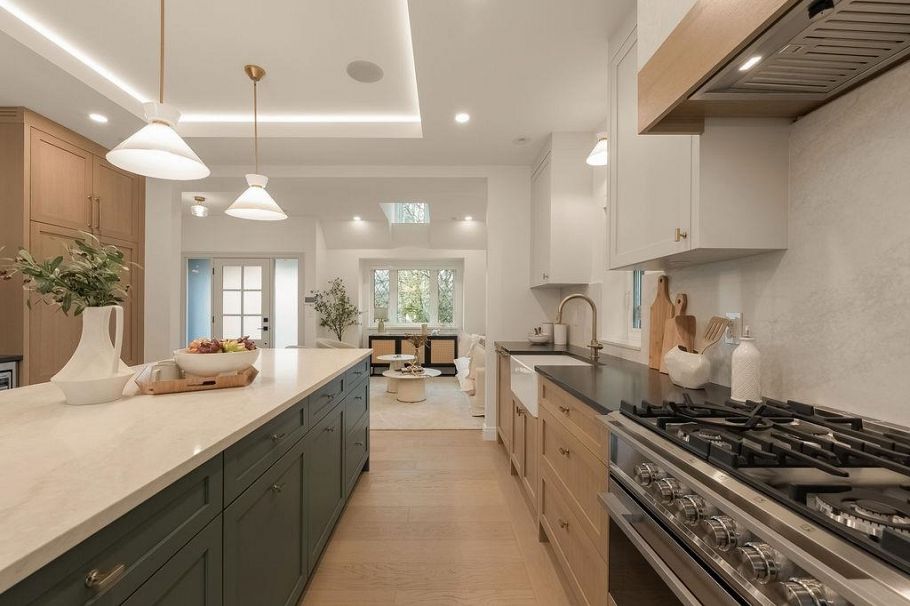 2542 Grant Street Vancouver, BC - 12