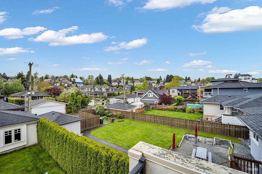 3439 Balaclava Street Vancouver, BC - 36