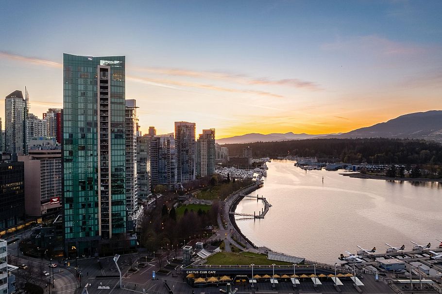 PH3101 277 Thurlow Street Vancouver, BC - 10