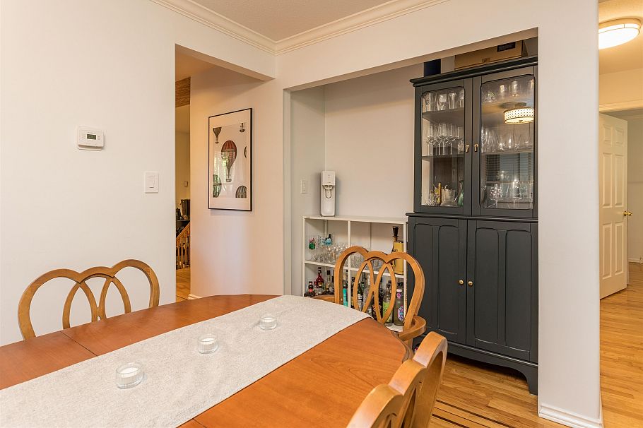 2945 W 12th Avenue Vancouver, BC - 20