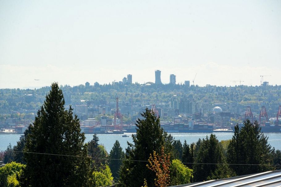 322 121 W 29 Street North Vancouver, BC - 38