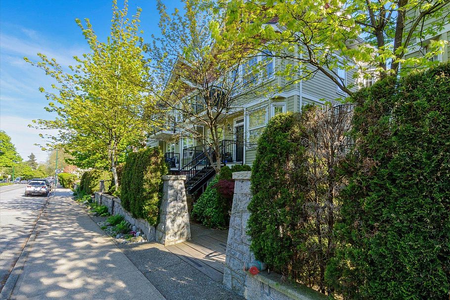 315 962 W 16th Avenue Vancouver, BC - 32