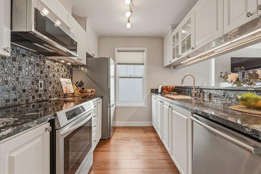 315 962 W 16th Avenue Vancouver, BC - 10
