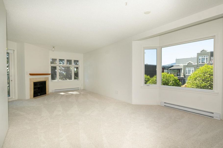 322 121 W 29 Street North Vancouver, BC - 4