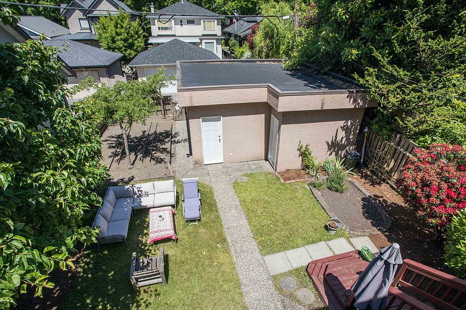 2945 W 12th Avenue Vancouver, BC - 39