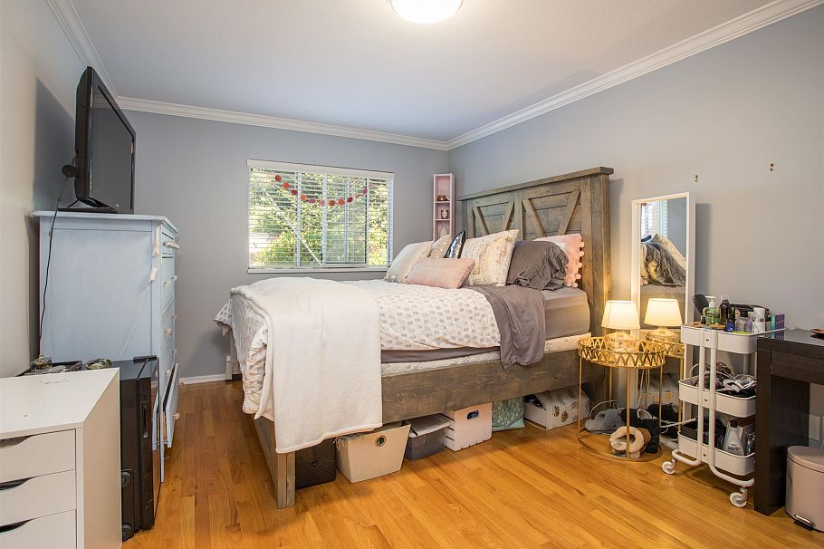 2945 W 12th Avenue Vancouver, BC - 25