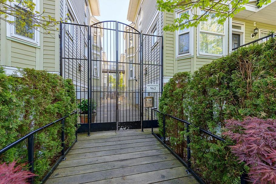 315 962 W 16th Avenue Vancouver, BC - 35