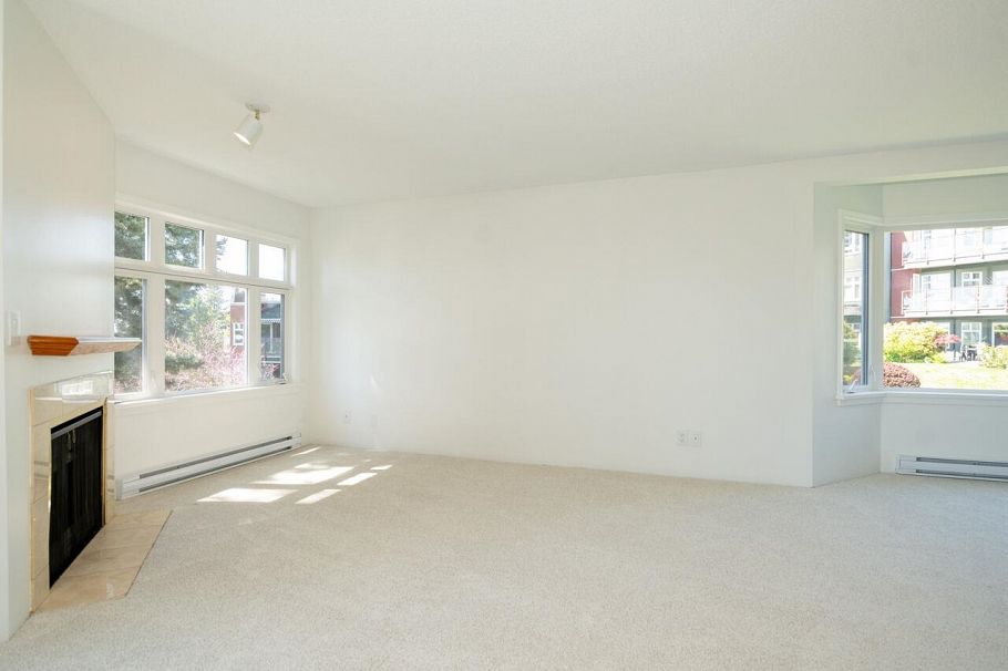 322 121 W 29 Street North Vancouver, BC - 10