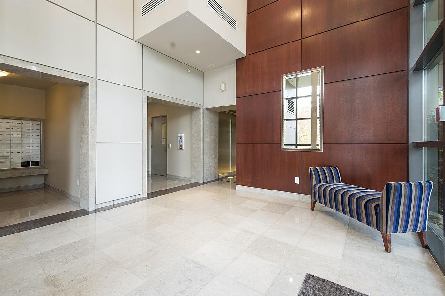 307 1723 Alberni Street Vancouver, BC - 2