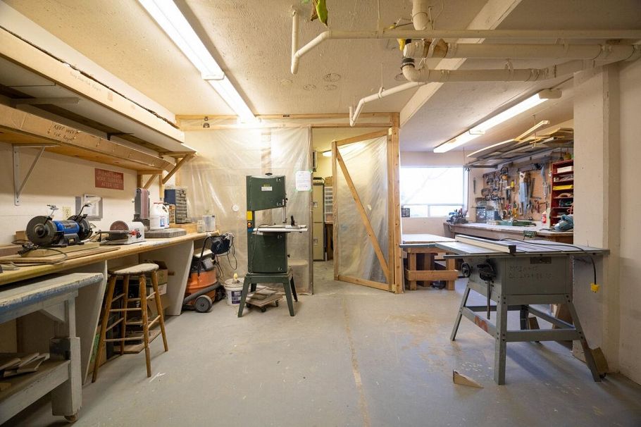 322 121 W 29 Street North Vancouver, BC - 34