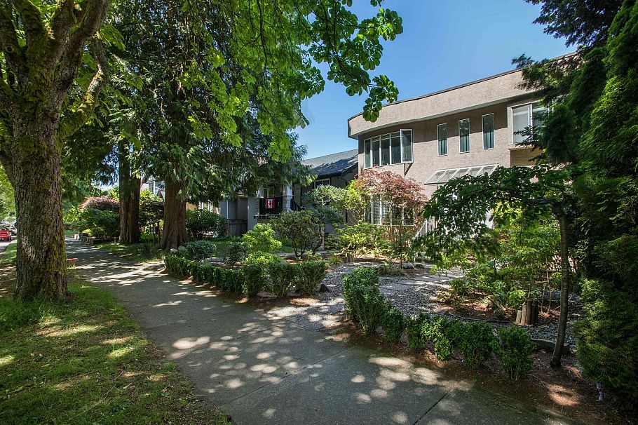 2945 W 12th Avenue Vancouver, BC - 1
