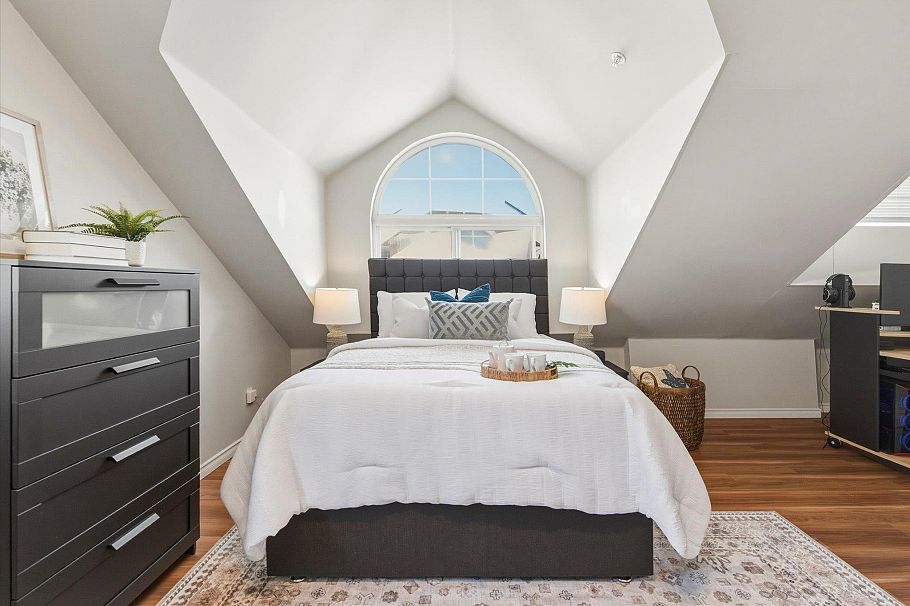 315 962 W 16th Avenue Vancouver, BC - 22