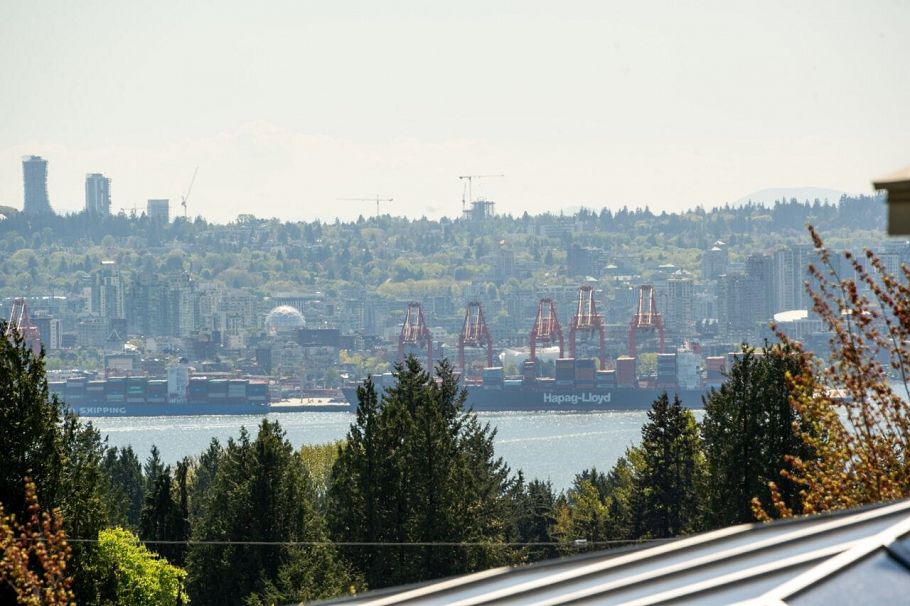 322 121 W 29 Street North Vancouver, BC - 40