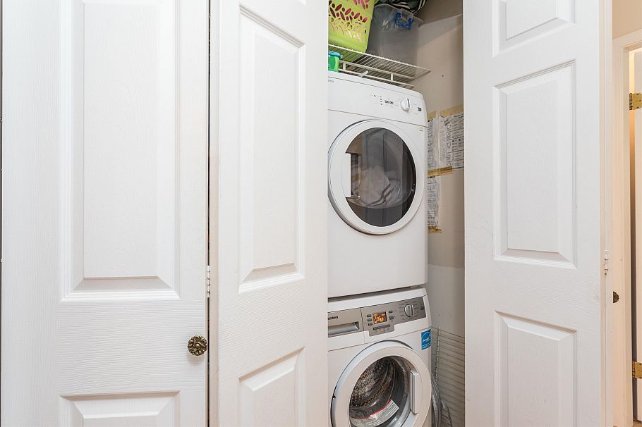 2945 W 12th Avenue Vancouver, BC - 6