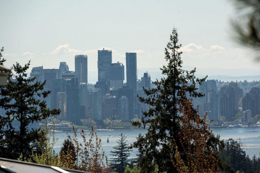 322 121 W 29 Street North Vancouver, BC - 39