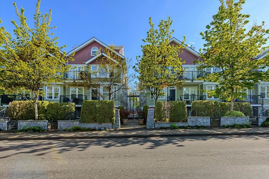 315 962 W 16th Avenue Vancouver, BC - 1