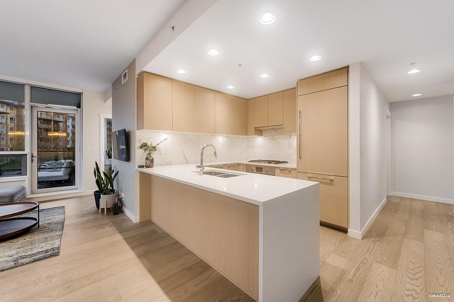 402 3533 Ross Drive Vancouver, BC - 5