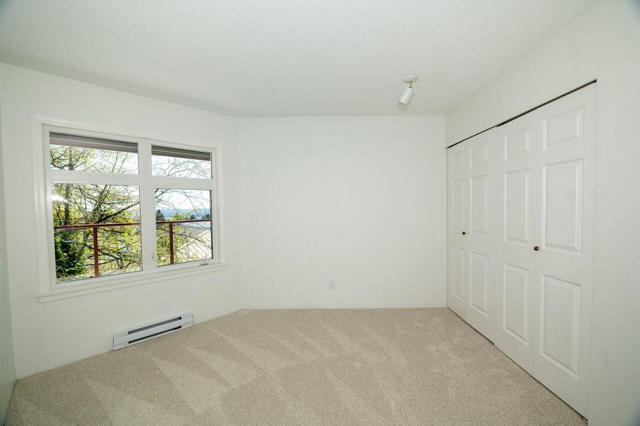 322 121 W 29 Street North Vancouver, BC - 16