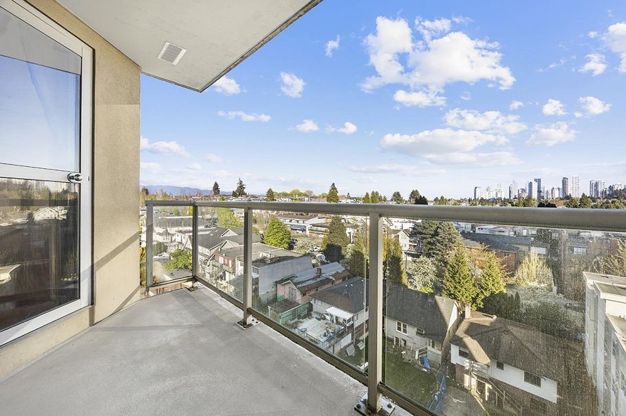 910 3489 Ascot Place Vancouver, BC - 12