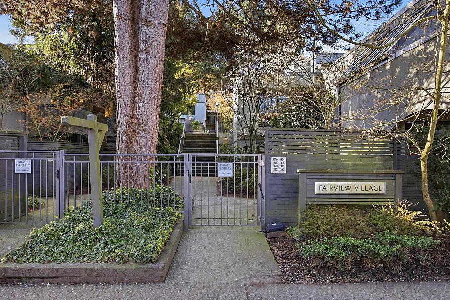 1326 W 7th Avenue Vancouver, BC - 1