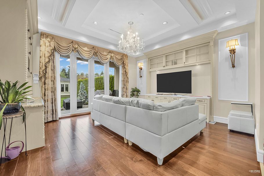 3439 Balaclava Street Vancouver, BC - 12