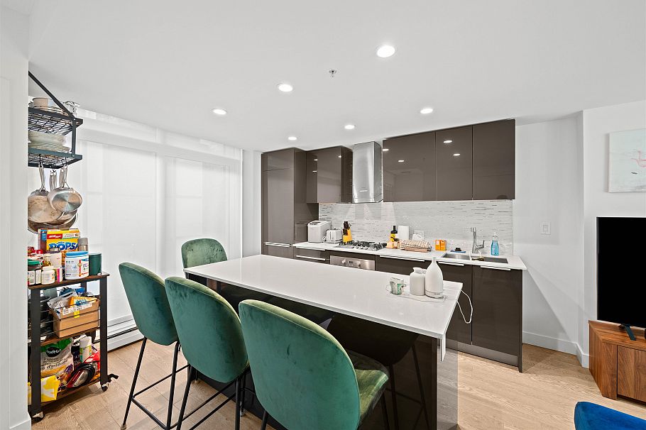 503 1283 Howe Street Vancouver, BC - 14