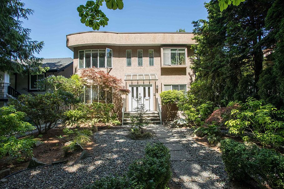 2945 W 12th Avenue Vancouver, BC - 2