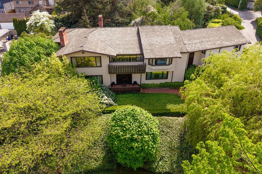 2296 W 32nd Avenue Vancouver, BC - 12