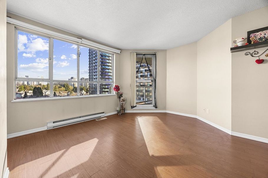 910 3489 Ascot Place Vancouver, BC - 6