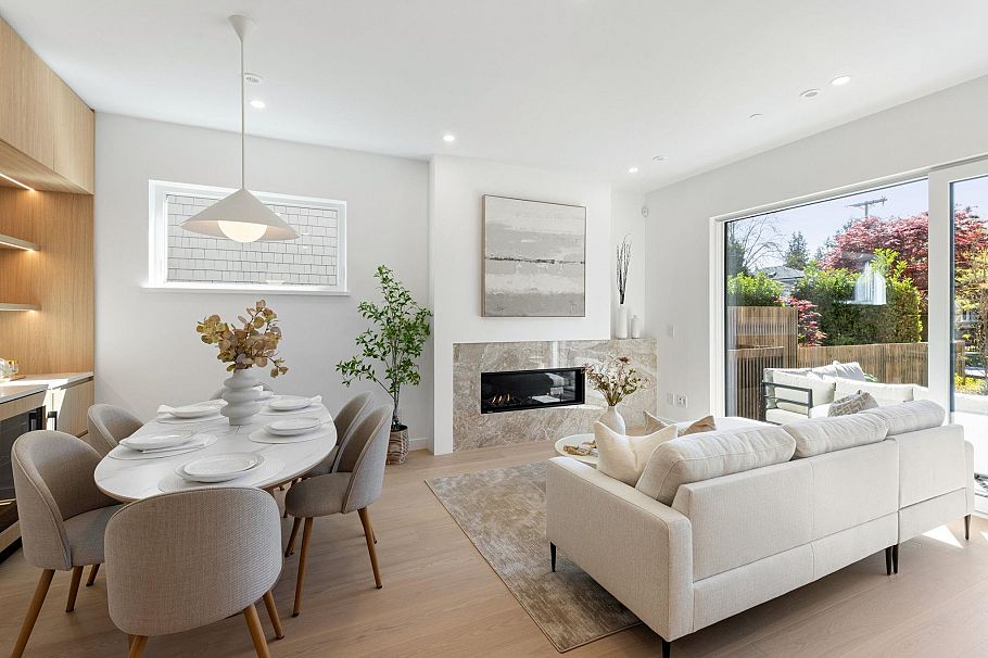 1 6040 Larch Street Vancouver, BC - 3