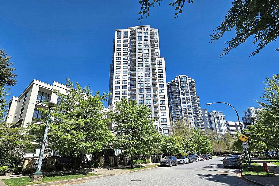 810 3663 Crowley Drive Vancouver, BC - 22