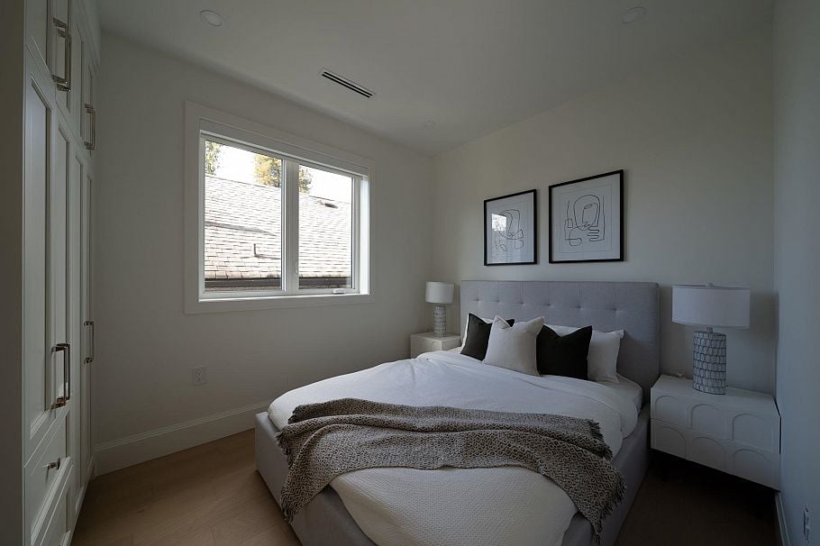 2 864 E 16th Avenue Vancouver, BC - 18