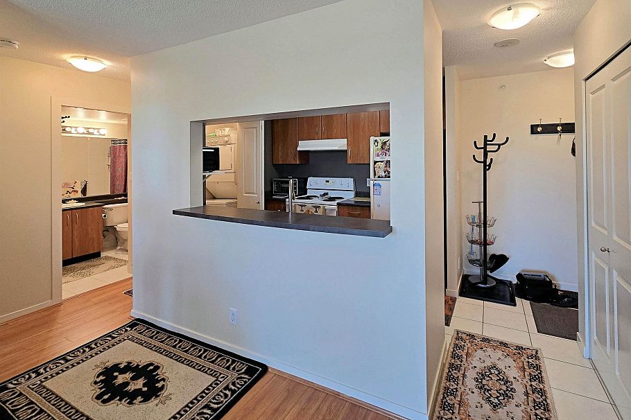 810 3663 Crowley Drive Vancouver, BC - 8