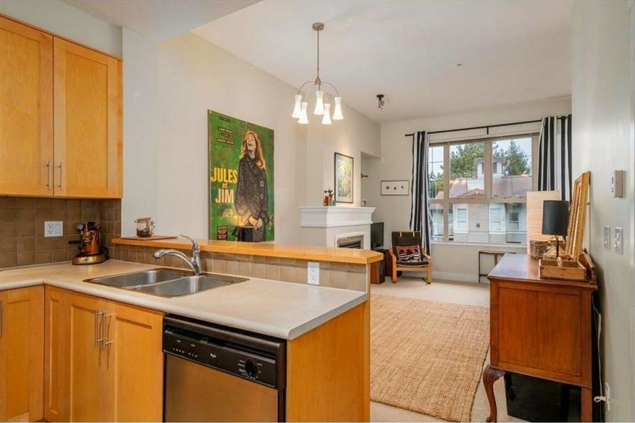 1406 4655 Valley Drive Vancouver, BC - 2