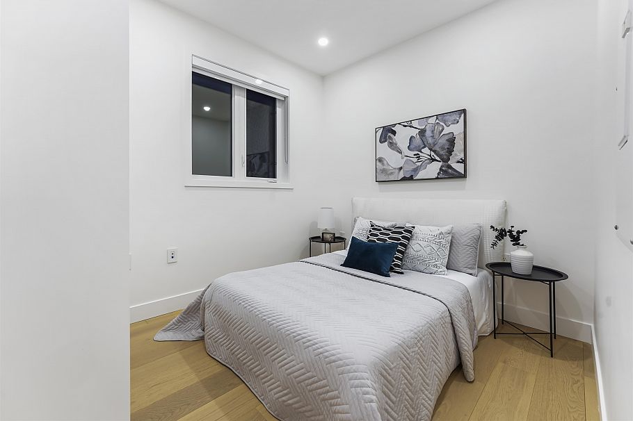 1 1322 E 13th Avenue Vancouver, BC - 23