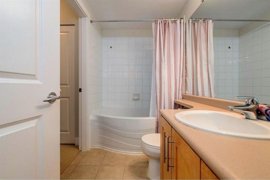 1406 4655 Valley Drive Vancouver, BC - 3