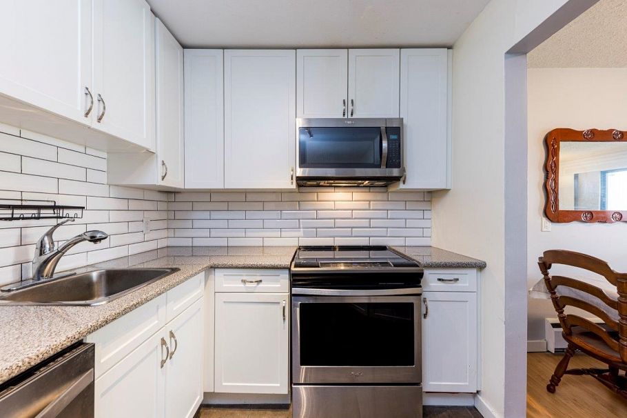 212 236 W 2nd Street North Vancouver, BC - 13