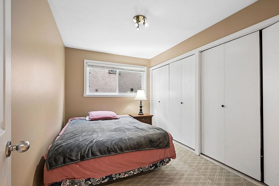 2050 E 13th Avenue Vancouver, BC - 36