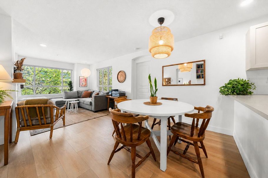 301 333 E 1st Street North Vancouver, BC - 8