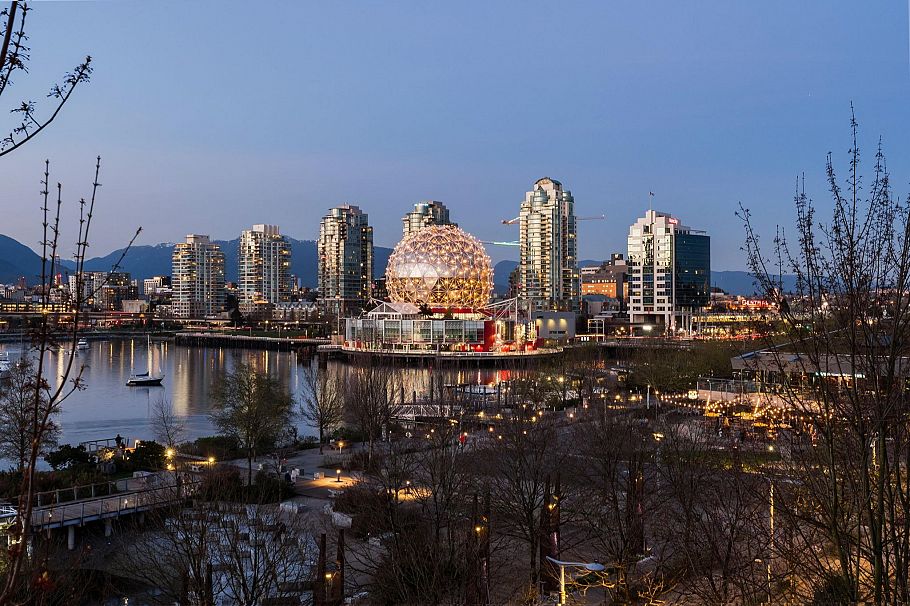 501 138 Athletes Way Vancouver, BC - 35