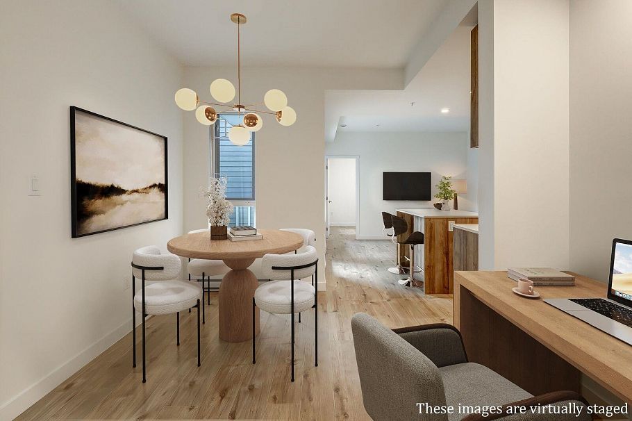 206 3594 Malsum Drive North Vancouver, BC - 3