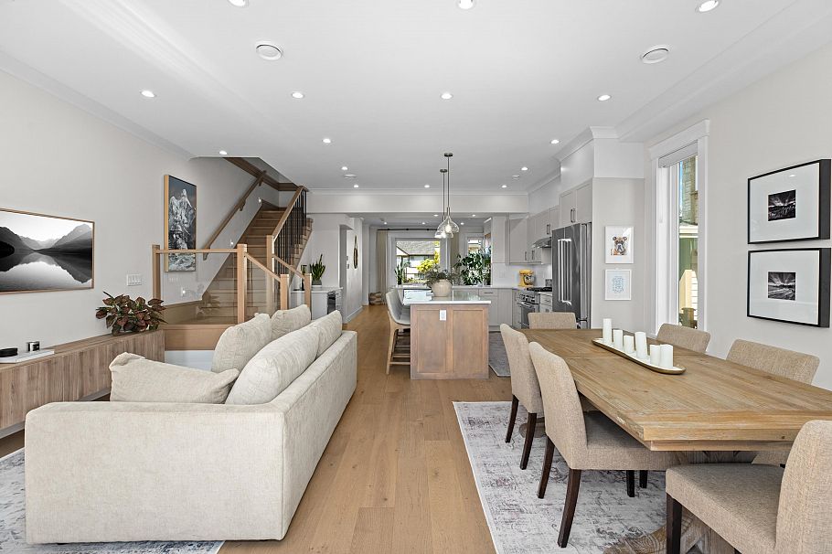 215 E 22nd Street North Vancouver, BC - 11