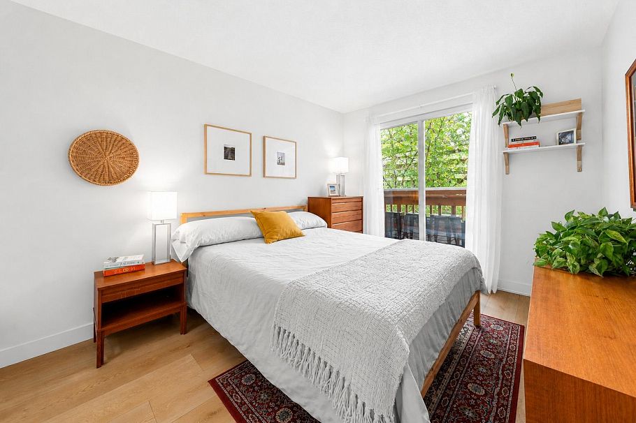 301 333 E 1st Street North Vancouver, BC - 16