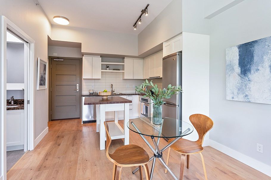 207 2288 W Broadway Vancouver, BC - 7