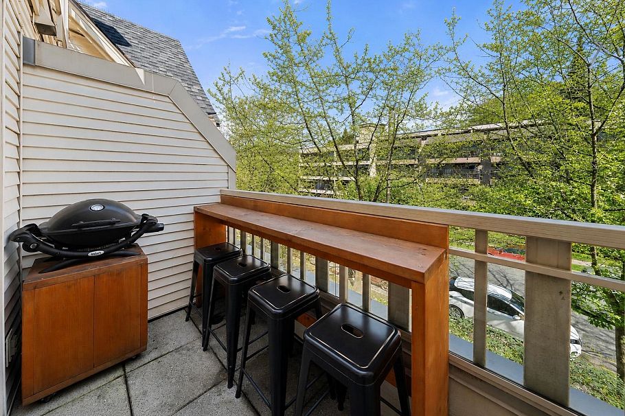 301 333 E 1st Street North Vancouver, BC - 5