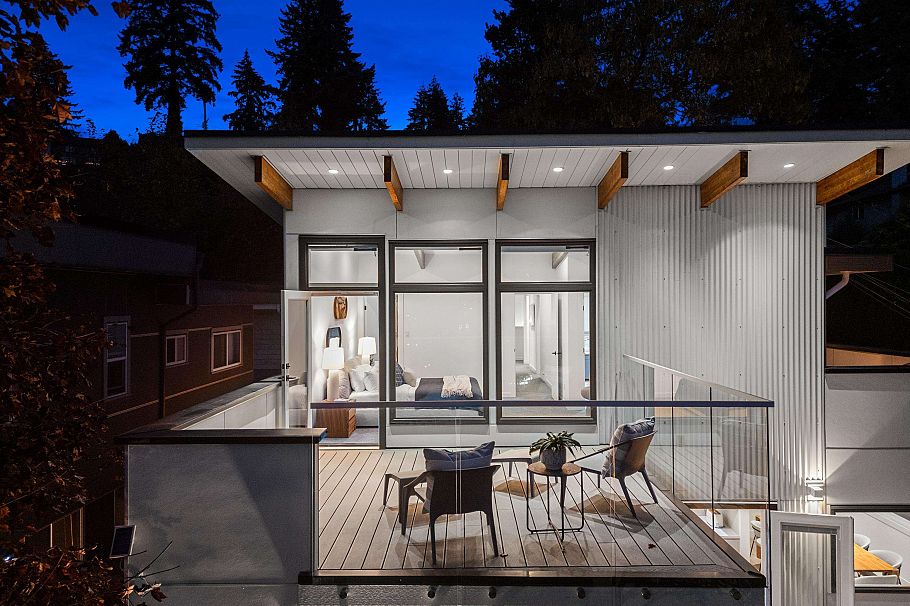 1140 W 17 Street North Vancouver, BC - 13