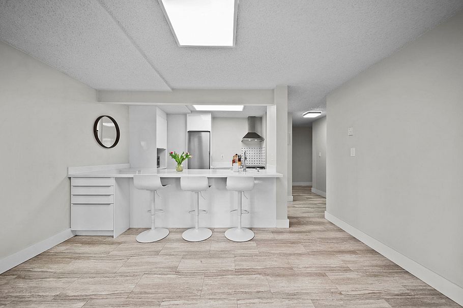 215 1080 Pacific Street Vancouver, BC - 7