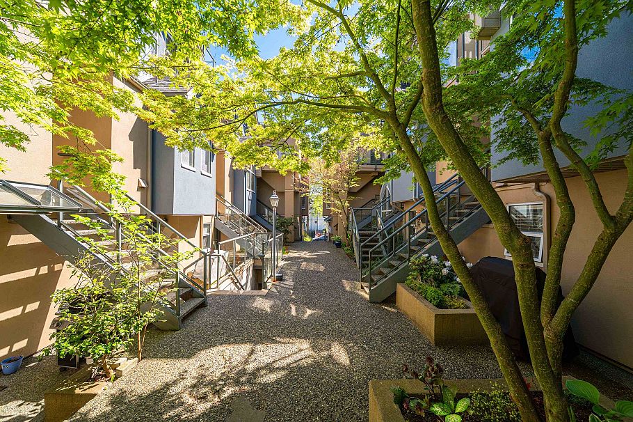 3033 Laurel Street Vancouver, BC - 38