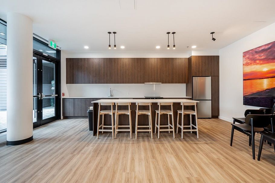 412 3596 Malsum Drive North Vancouver, BC - 33