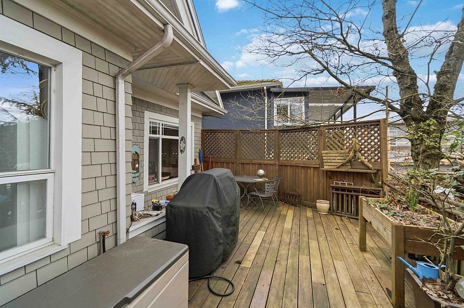 1783 E 37th Avenue Vancouver, BC - 21